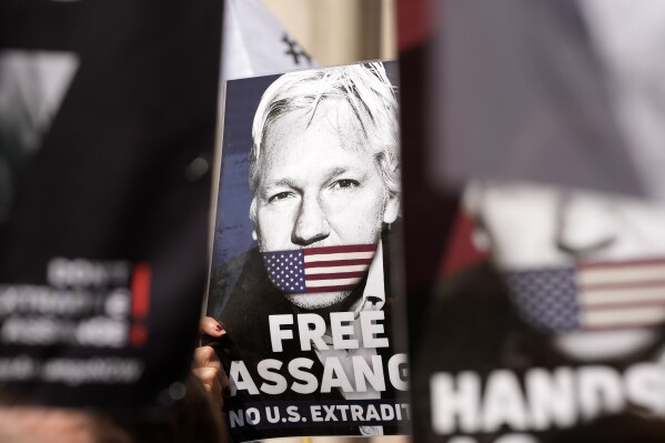 WikiLeaks founder Julian Assange stops in Bangkok on his approach to a US courtroom and later freedom