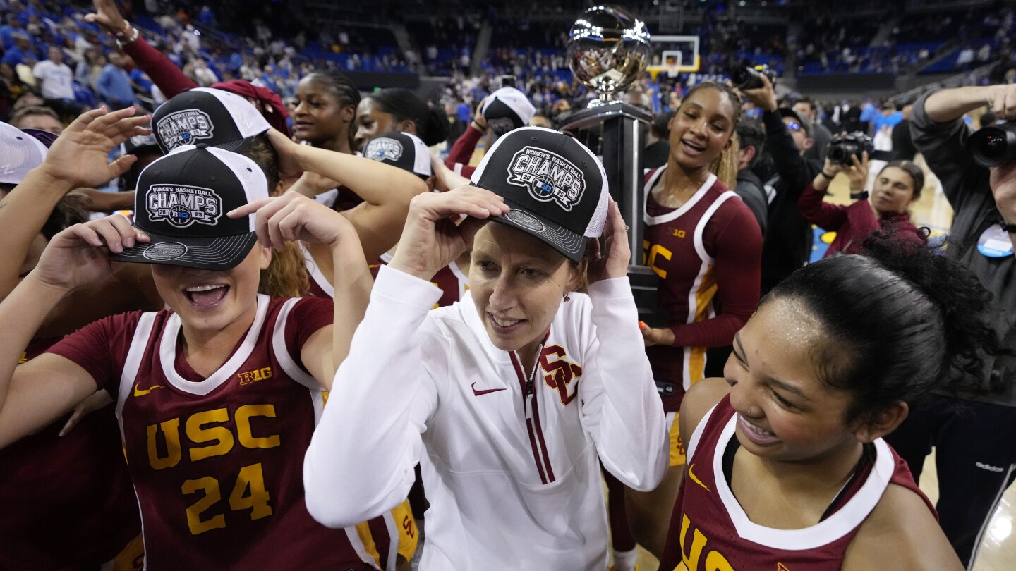 No. 2 USC has best ranking in AP Top 25 in 39 years after beating UCLA; Texas still No. 1