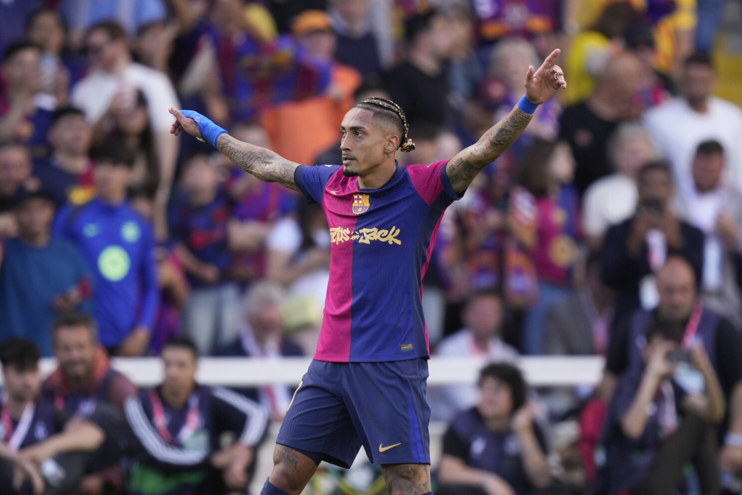 La brillante temporada de Raphinha, clave para el Barcelona que acaricia el título de España