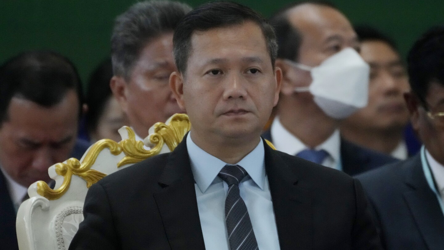 Висш камбоджански опозиционен политик е обвинен в подбуждане на безредици заради критики към правителството