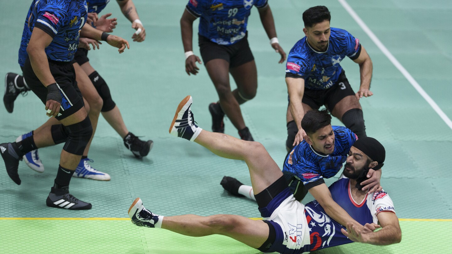 WOLVERHAMPTON England AP — With acrobatics skill and guise raiders