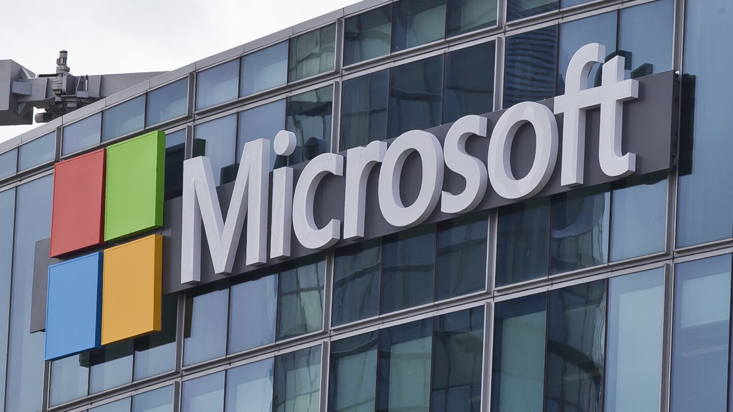 НЮ ЙОРК AP — Microsoft уволнява около 1900 служители в