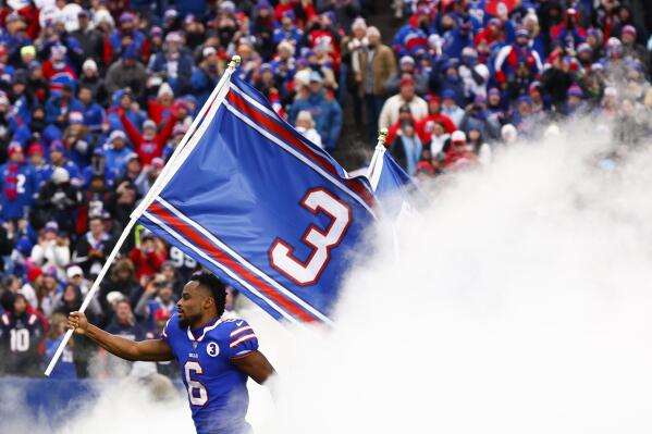 First Bills jersey. Just 3 more teams to go until I have all 32. [Fandom] :  r/buffalobills