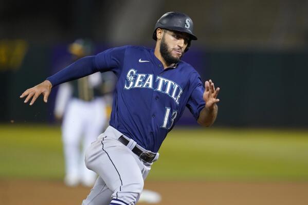 Toro walks it off to give Mariners 2-1 win over Athletics