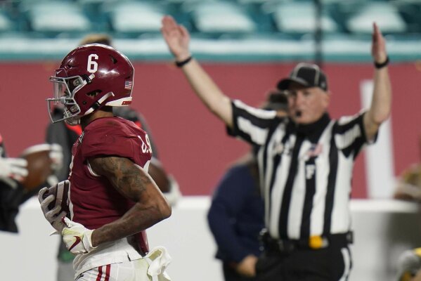 DeVonta Smith In the First Quarter. - Alabama Football