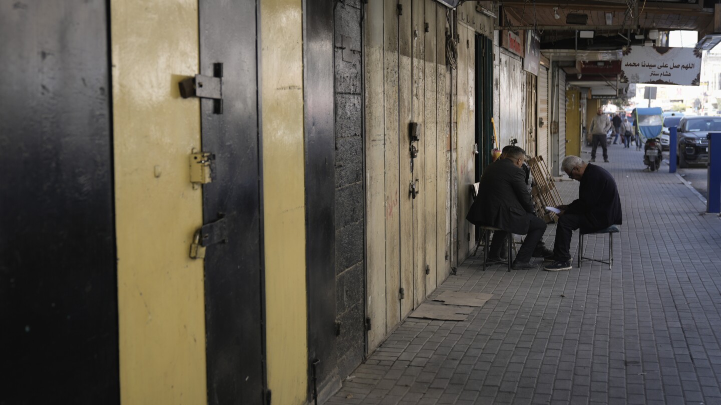 Why Palestinian forces are cracking down on Palestinian militants within the occupied West Financial institution
