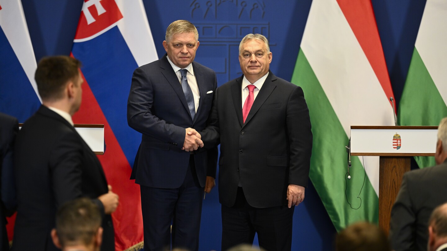 БУДАПЕЩА, Унгария (АП) — Лидерите на Унгария и Словакия във