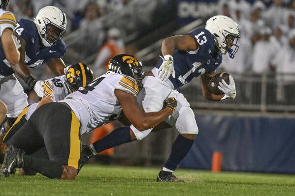 Whited Out: No. 7 Penn State Shuts Out No. 24 Iowa 31-0 - Black