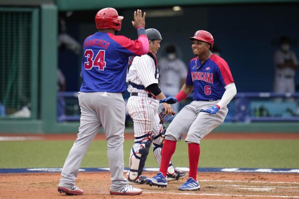 Baseball-Dominican Republic rallies past Israel to advance to medal game