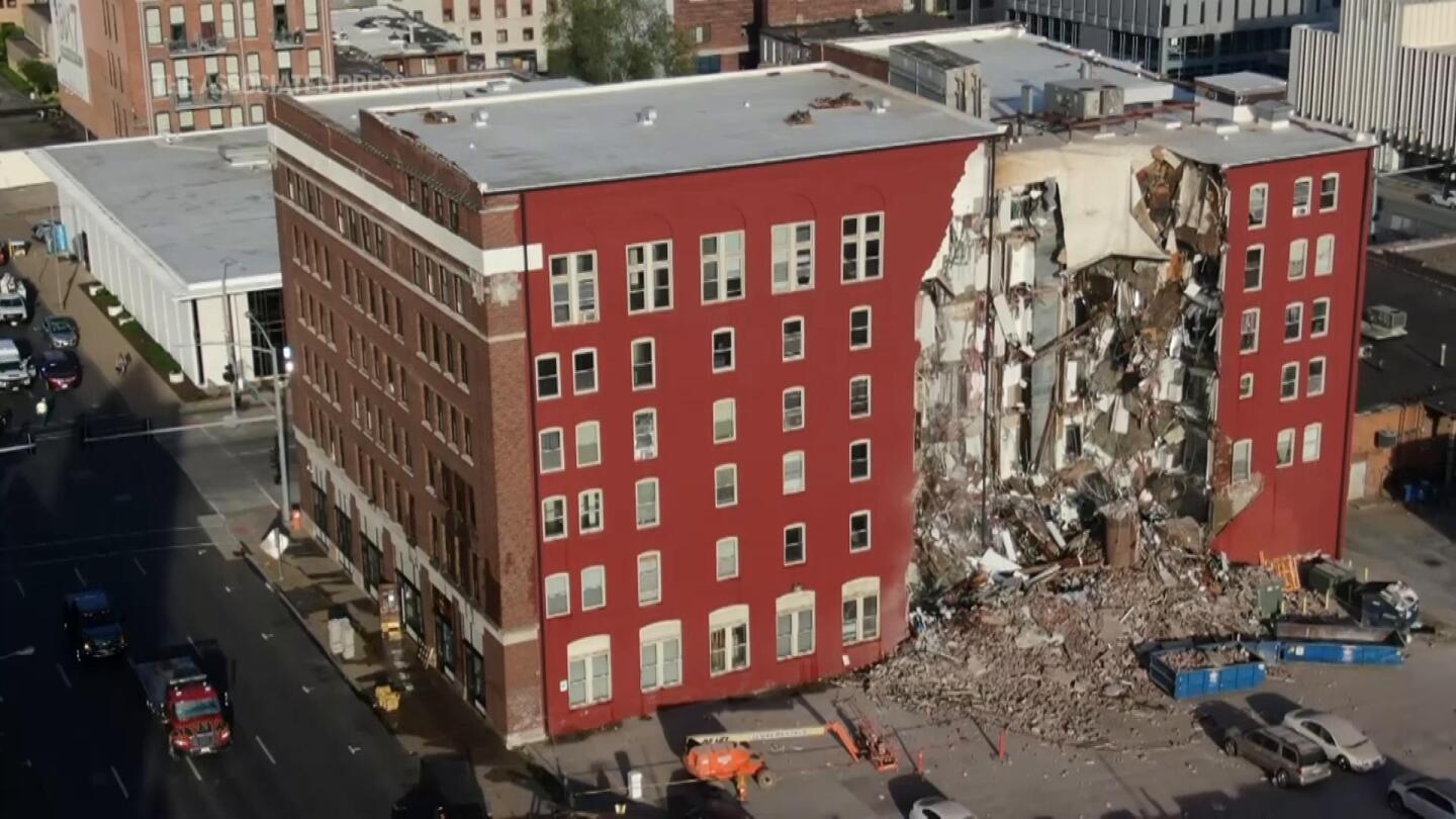 Iowa apartment collapse leaves residents missing, rubble too dangerous ...