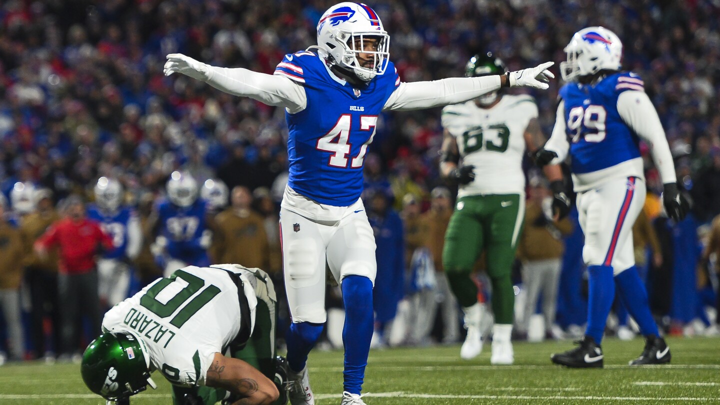 Buffalo Bills agree to sign CB Christian Benford to 4-year, $76 million extension, AP source says