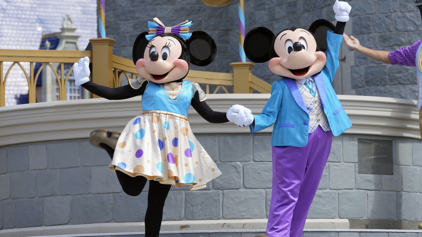 Federal judge dismisses Disney's free speech lawsuit against DeSantis; second lawsuit still pending