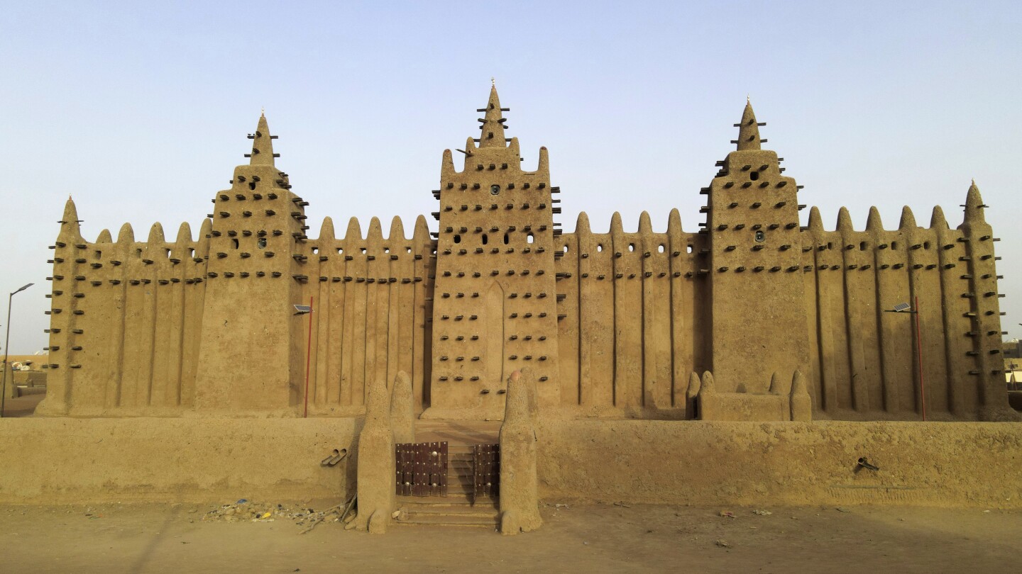 Някога е бил център на ислямското обучение. Сега историческият град Джене в Мали скърби за липсата на посетители