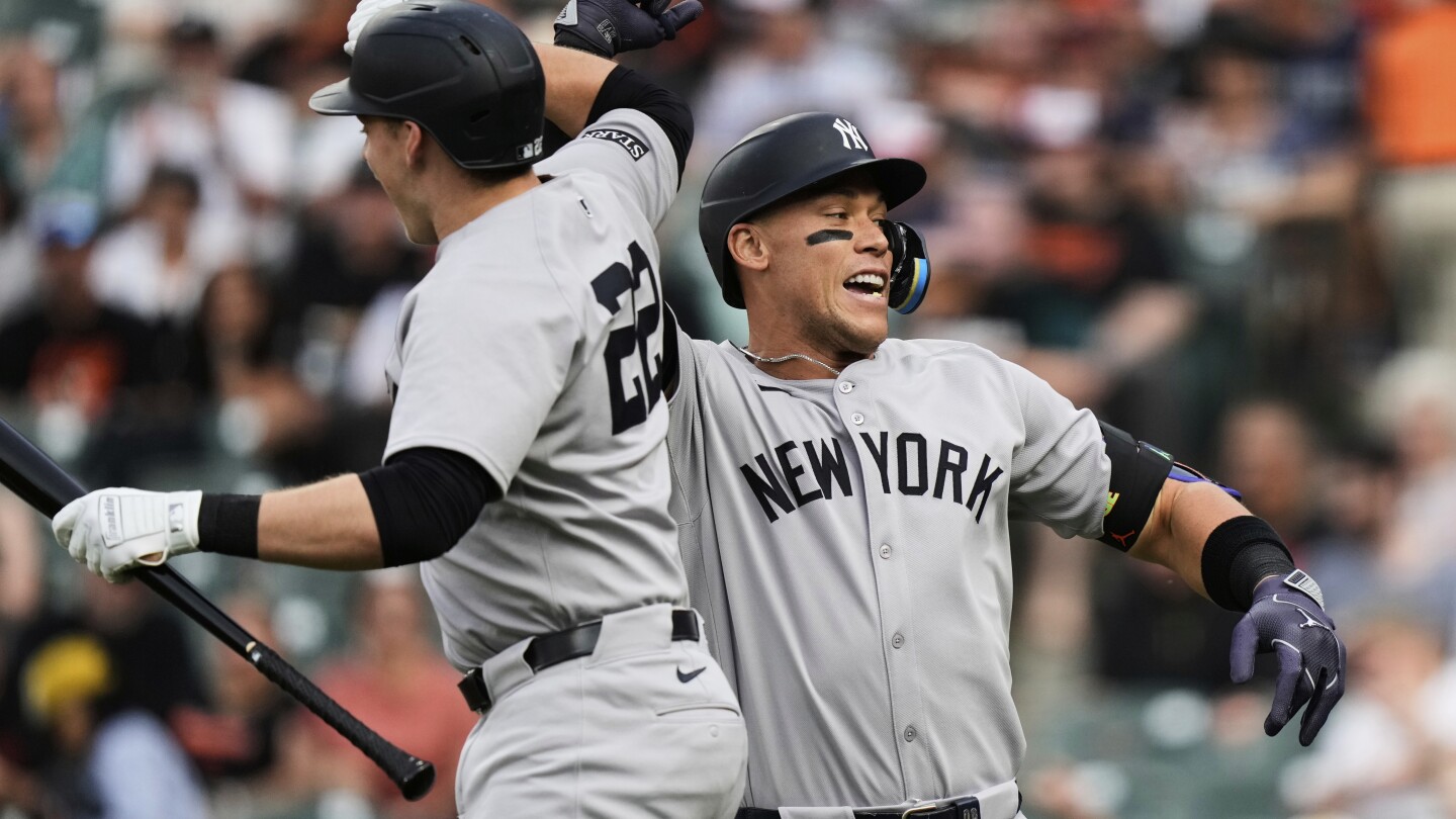 Yankees defeat Orioles 15-3, hit three straight homers