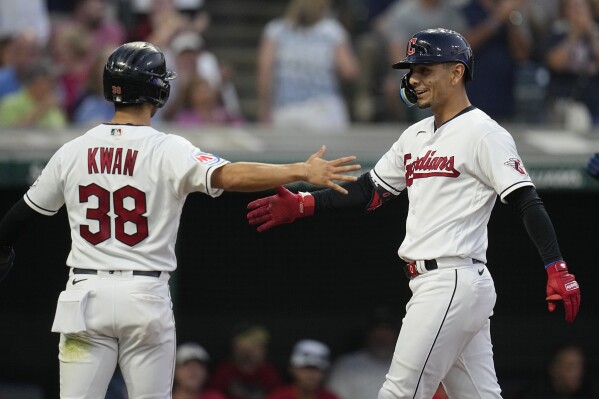 andres-gimenez-s-single-in-the-10th-gives-the-cleveland-guardian