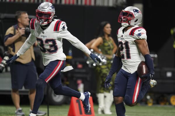 Swaggering Pats stifle Falcons 25-0 for 5th straight victory