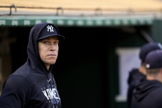 Yankees' Aaron Judge plays catch in 1st baseball activity since