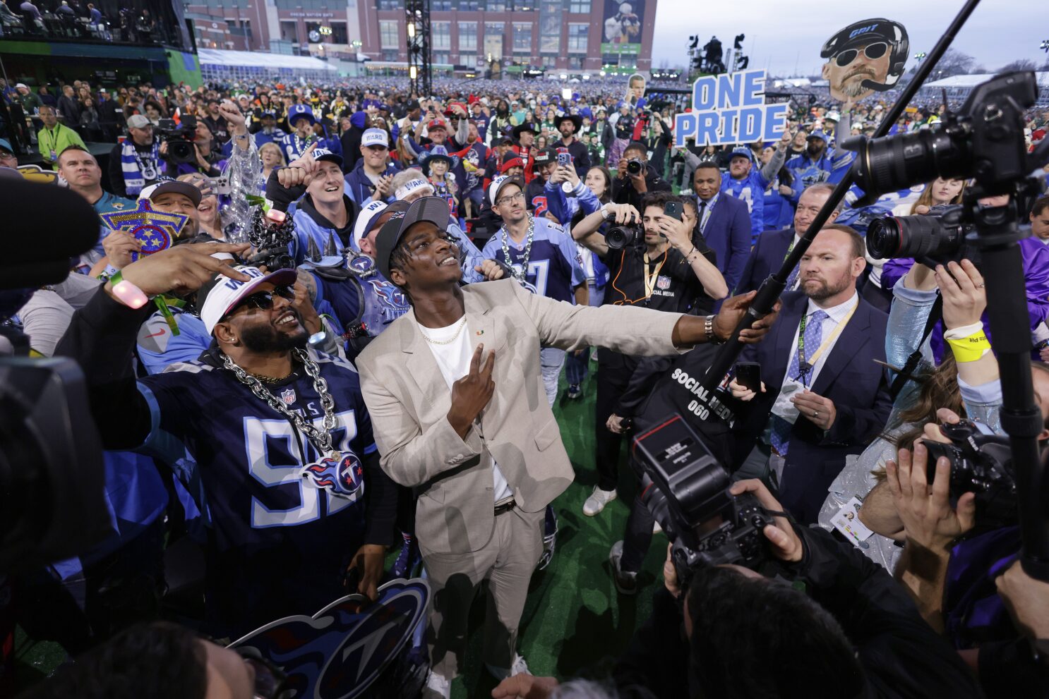 Cam Ward goes No. 1 overall in NFL draft as Titans get their QB