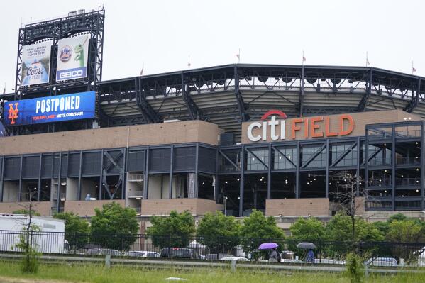 LEADING OFF: Old-Timers' Day in the Bronx, Kershaw at Coors