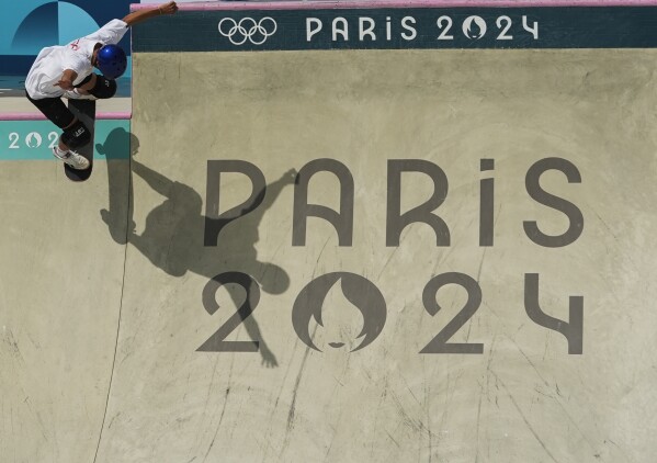 Spain's Danny Leon performs during the men's skateboard park practice session at the 2024 Summer Olympics, Sunday, Aug. 4, 2024, in Paris, France. (AP Photo/Frank Franklin II)
