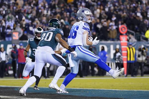 Prescott throws 5 TD passes in Cowboys' romp over Eagles – KGET 17