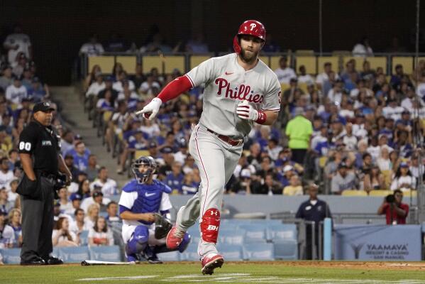 Harper, Phillies continue to roll with 8-3 win over Dodgers