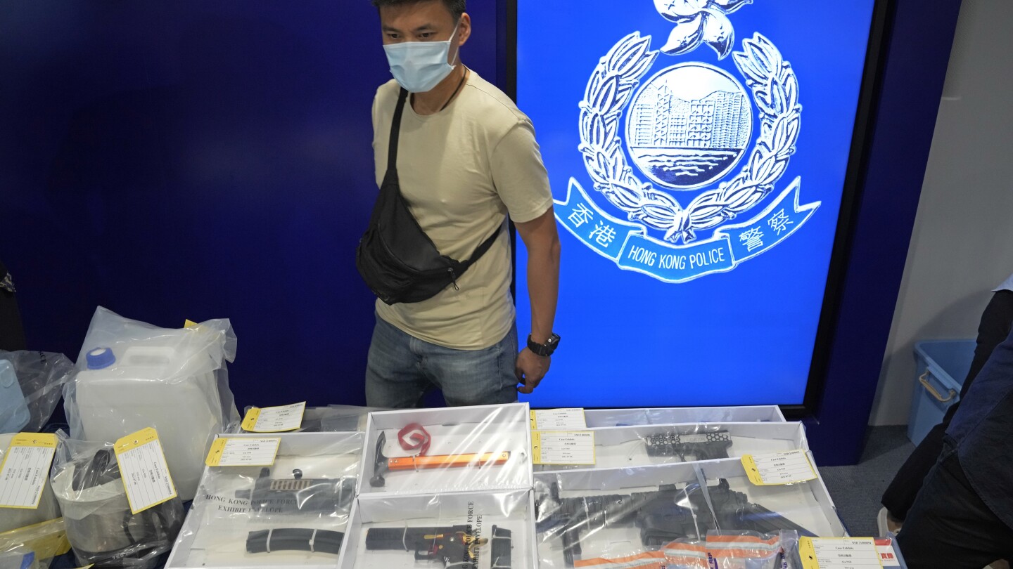 Мъж от Хонконг осъден на 6 години затвор, след като се призна за виновен по обвинение в тероризъм за осуетен заговор за бомба