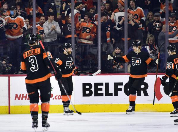 Philadelphia Flyers' Claude Giroux celebrates his 2nd period goal