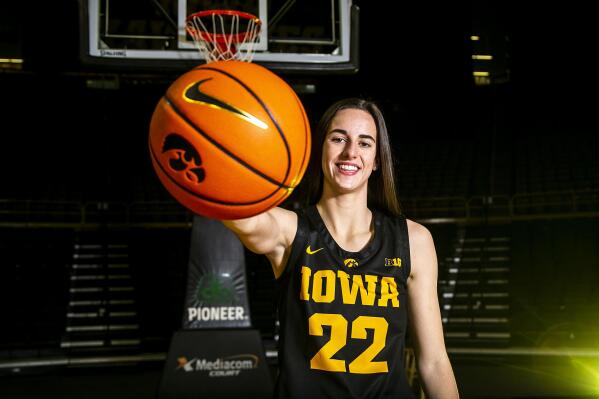 Caitlin Clark Highlights  Big Ten Women's Basketball Player of