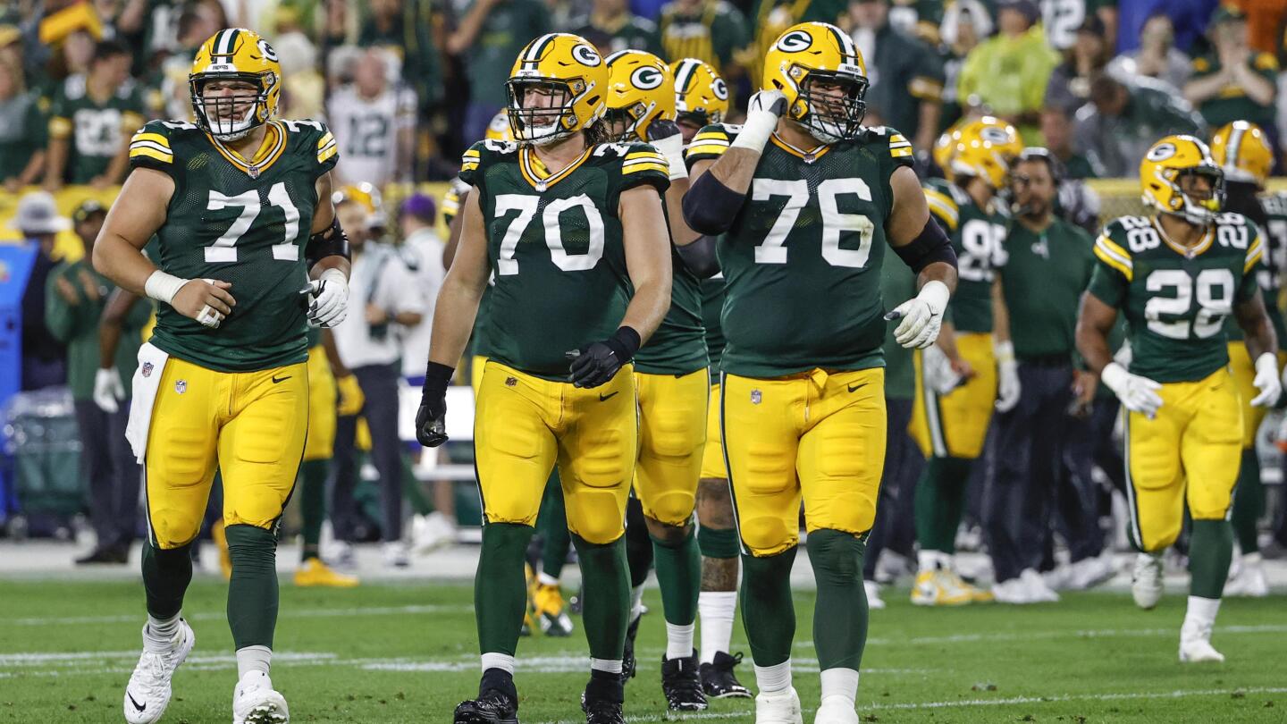 Injuries force Packers to utilize their offensive line depth