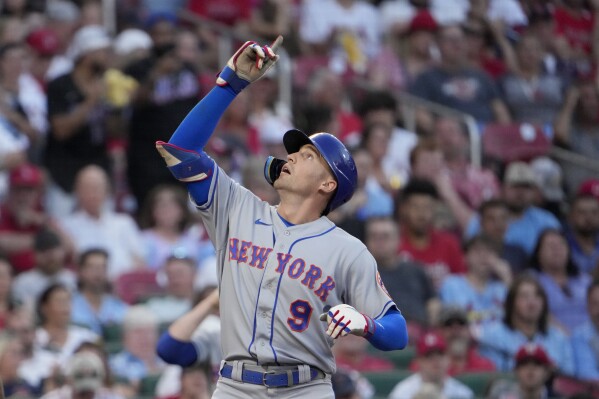 Brandon Nimmo of the New York Mets in action against the Arizona
