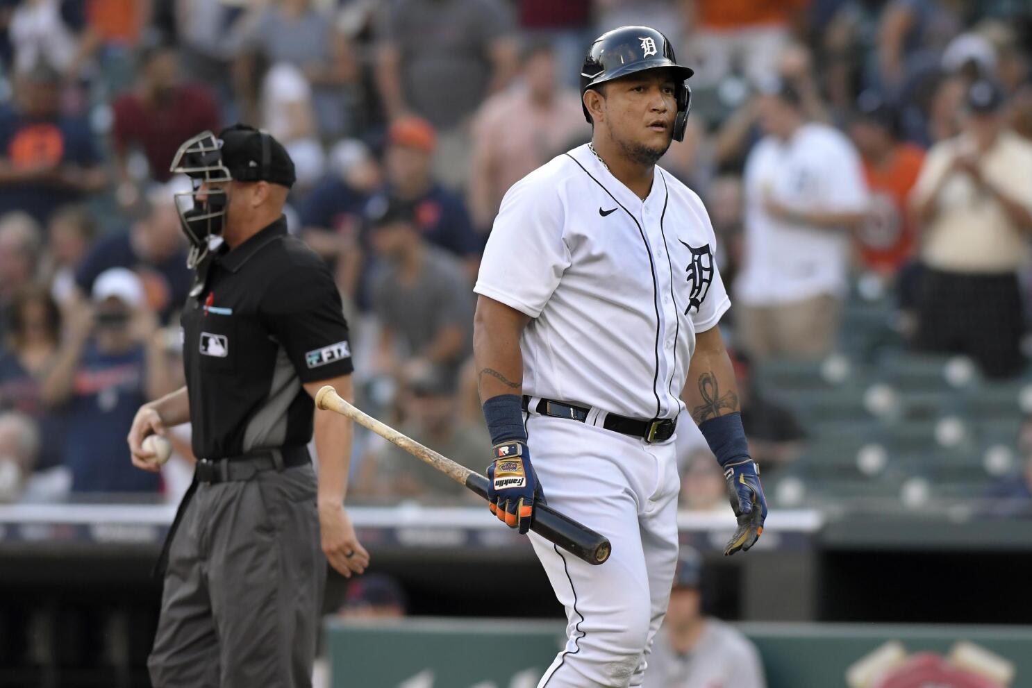 Tigers fall 6-3 to the Red Sox on Opening Day, Cabrera singles run in