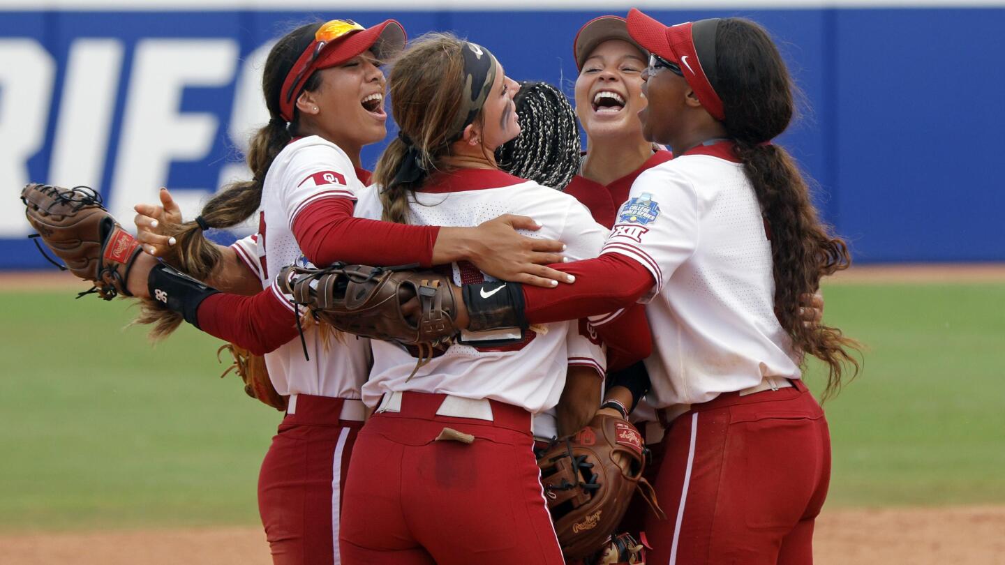 Softball advances to college world series after sweep of James