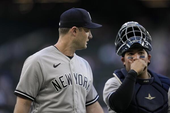 Yankees begin 3-game series with the Rangers