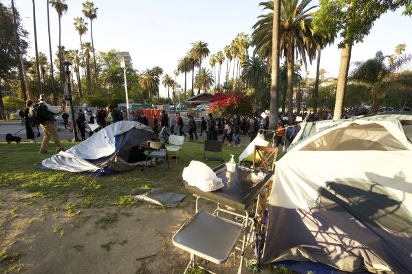 The Echo Park Lake Homeless Community Is Bracing For The City To Clear The  Park