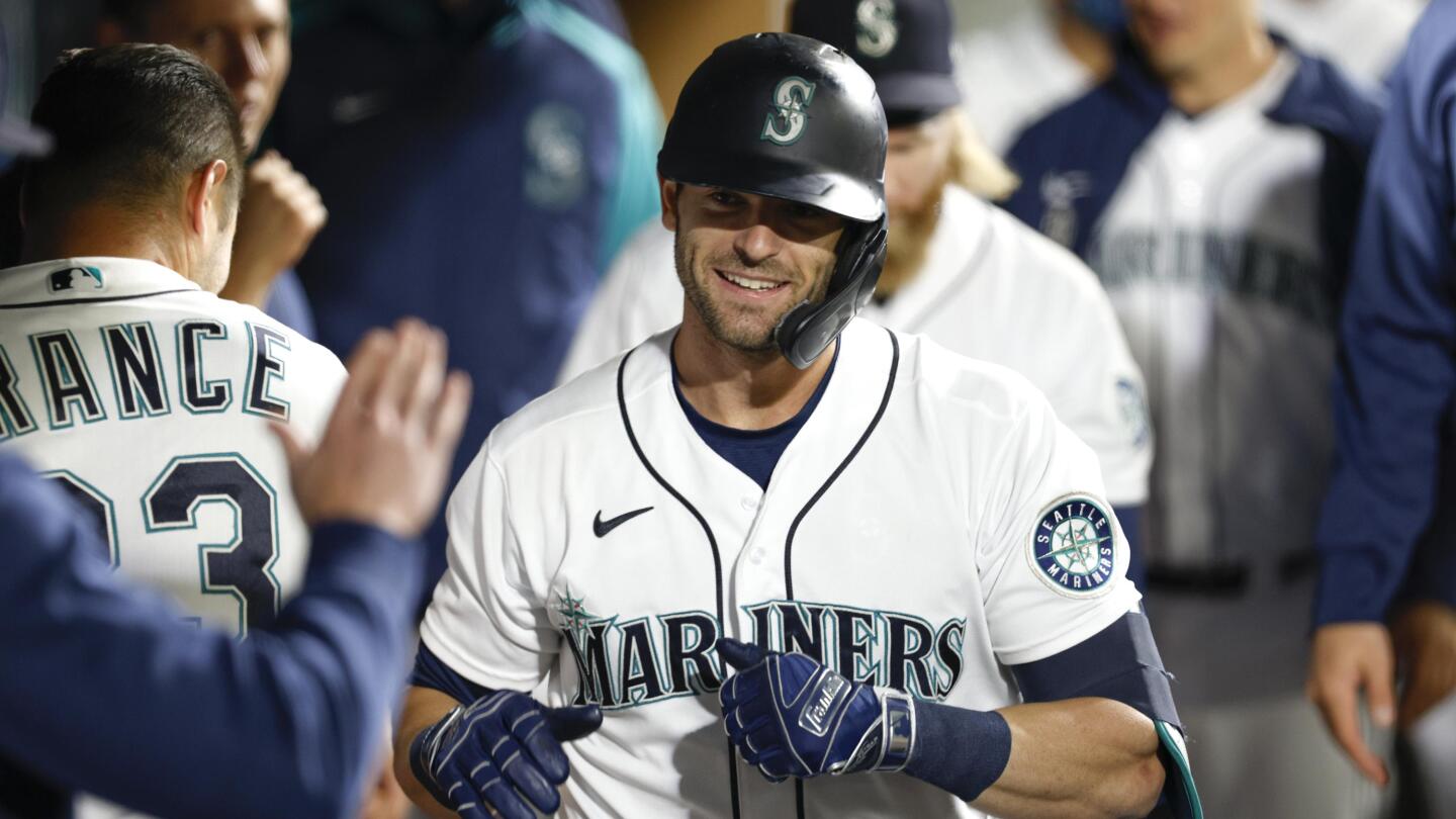 Could (or rather, should) the Seattle Mariners trade for Starling