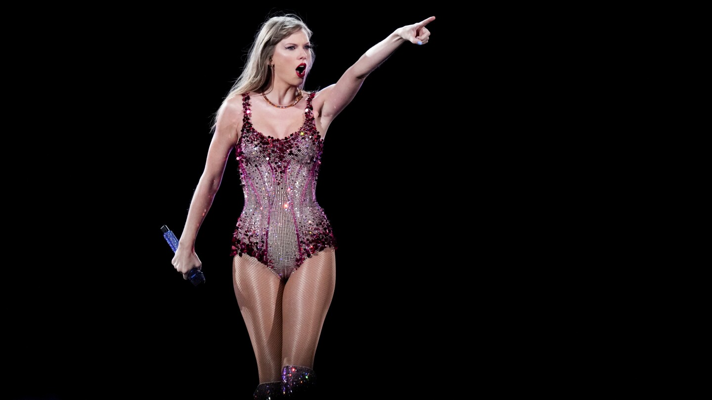 Eras Tour de Taylor Swift est la première tournée à rapporter plus d’un milliard de dollars, selon Pollstar