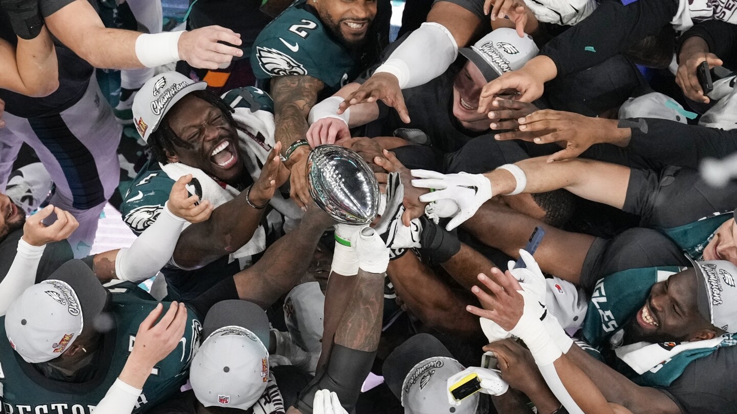 Eagles deny the Chiefs a Super Bowl three-peat with dominant defense in a 40-22 rout