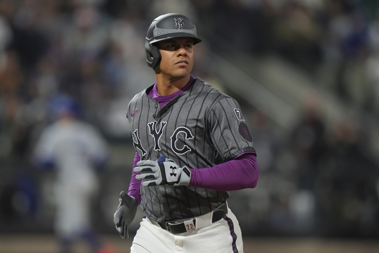 Juan Soto comes up with big hit for Mets after week of debate over his move across New York
