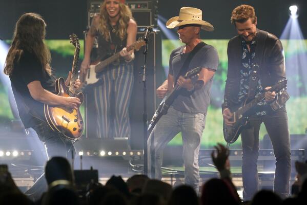 Kenny Chesney performs "Beer In Mexico" at the CMT Music Awards on Monday, April 11, 2022, at the Municipal Auditorium in Nashville, Tenn. (AP Photo/Mark Humphrey)
