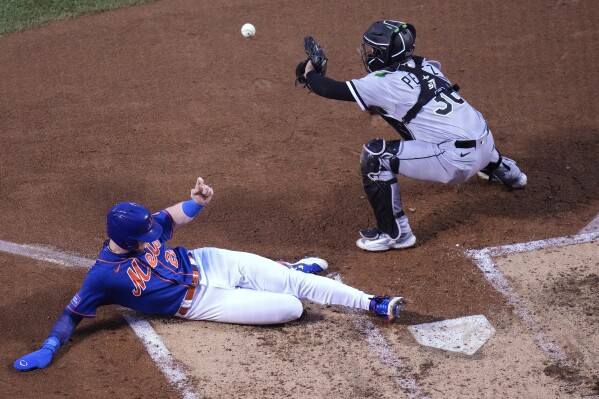 Verlander goes 8 innings and Baty homers to lead the Mets to a 5-1 victory  over the White Sox - ABC News