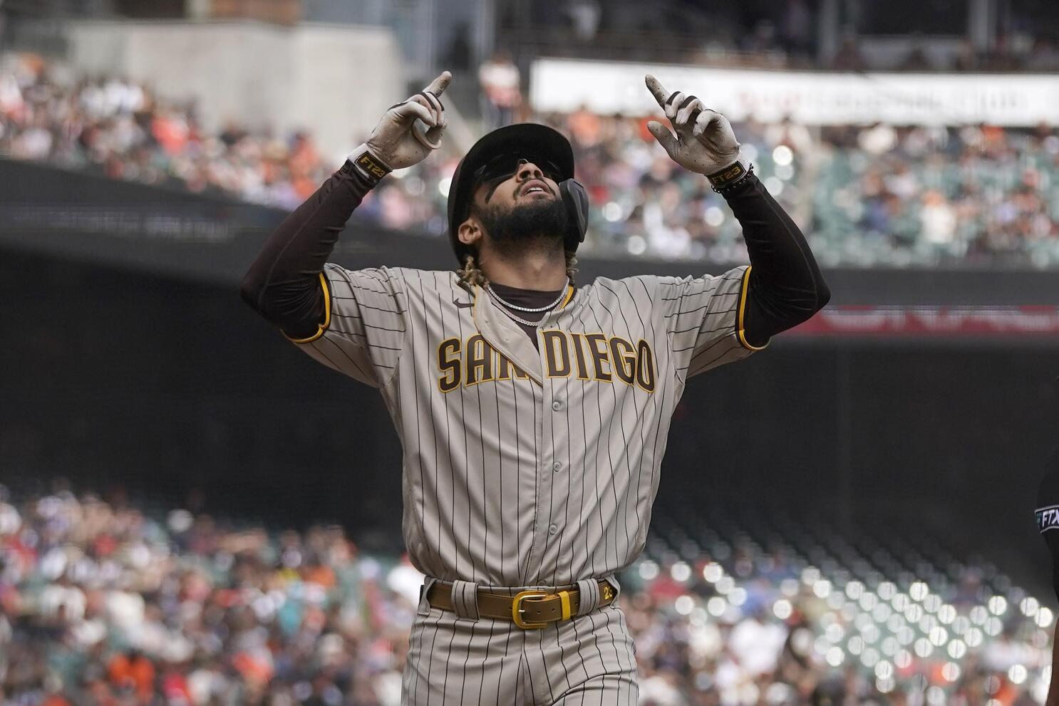 3 San Diego Padres players who stood out and 3 who stumbled in May