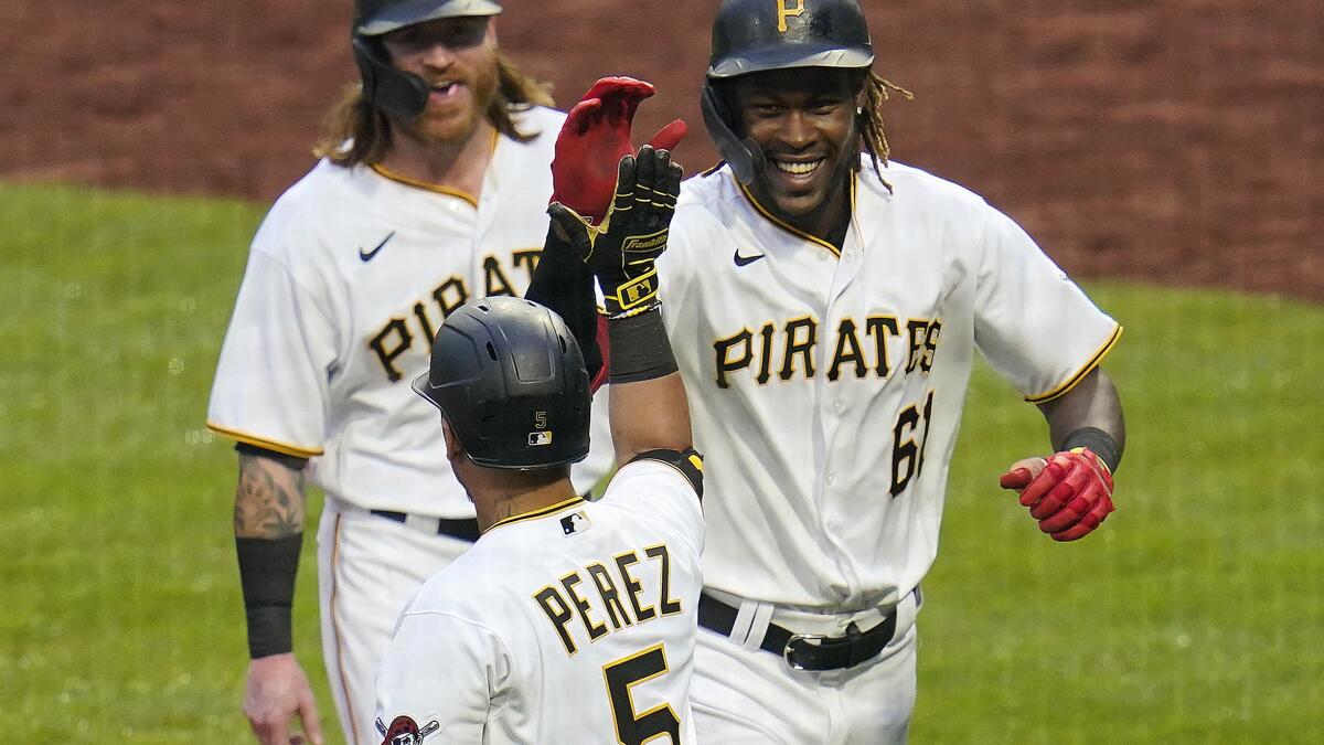 Pirates calling up top prospect Oneil Cruz, a 6-foot-7 shortstop 