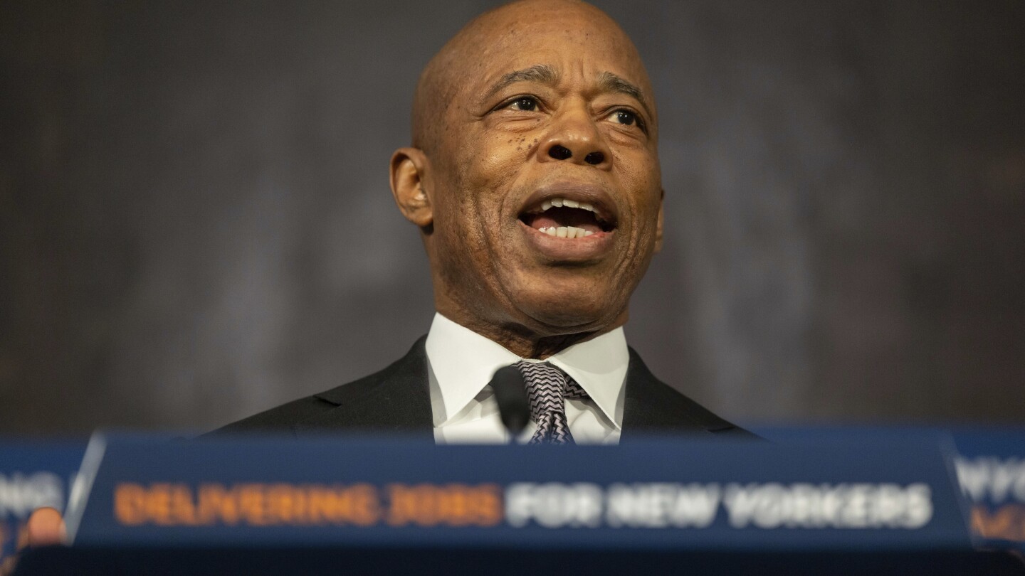 NextImg:Top Justice Department official orders prosecutors to drop charges against New York Mayor Eric Adams