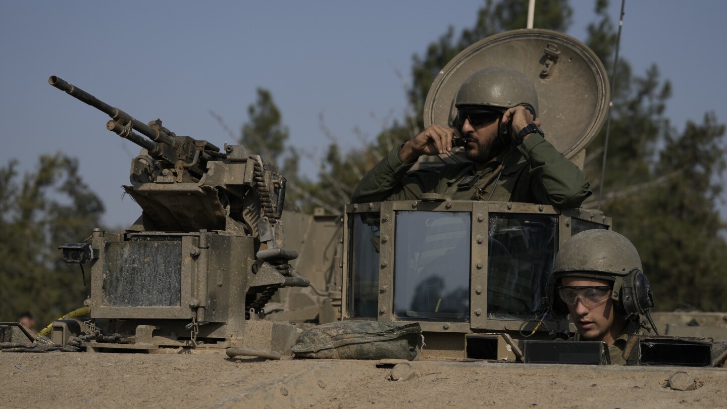 RAFAH, Ивицата Газа (AP) — Израелските удари убиха най-малко 28