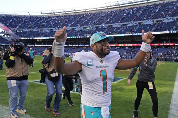 Fields named Bears MVP, Offensive Player of the Year