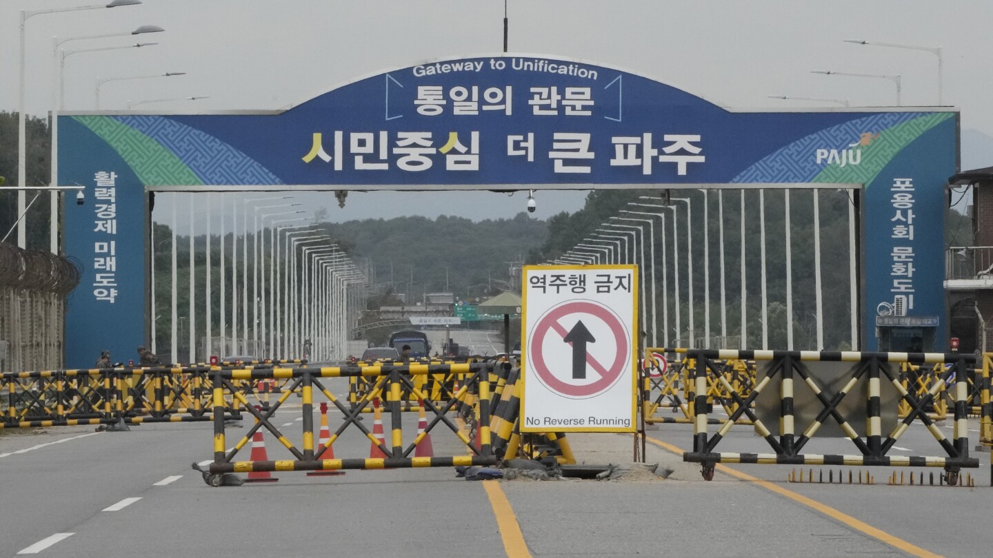 Seoul says North Korea is preparing to destroy the northern sides of the inter-Korean roads
