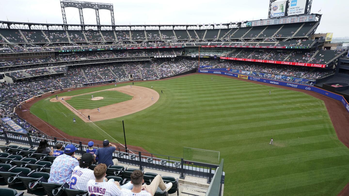 Steve Cohen's Mets Dream Keeps Unraveling With DUI Bust for Acting GM Zack  Scott - Bloomberg