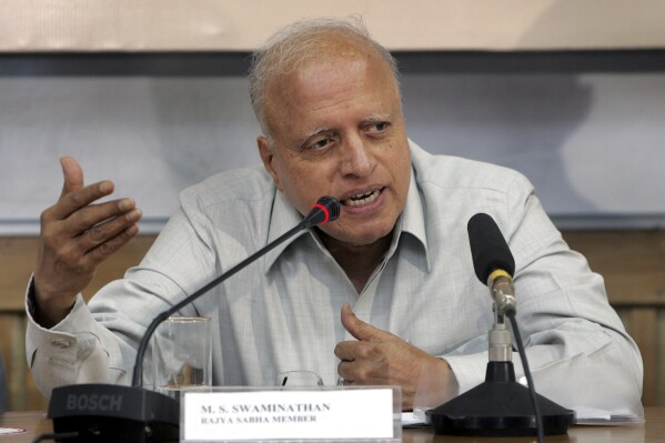 FILE- Indian lawmaker M.S.Swaminathan addresses a press conference in New Delhi, India, July 31, 2007. Swaminathan, a renowned agricultural scientist who revolutionized India’s farming and was a key architect of the country’s “Green Revolution” died Thursday. He was 98. (AP Photo/Manish Swarup, File)