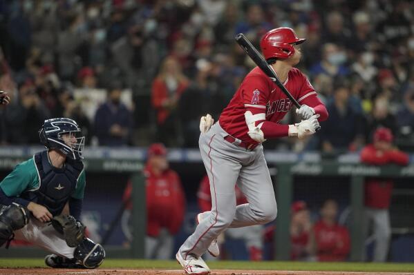 Angels deliver blow to Mariners' playoff hopes with 2-1 win